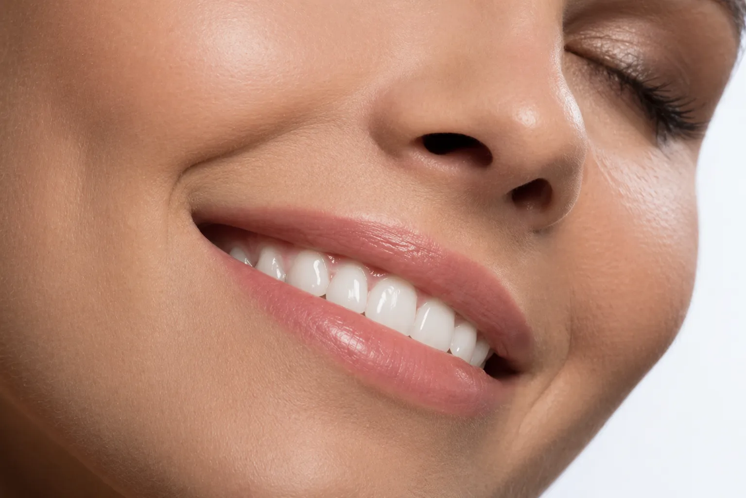 How to Design a Natural Smile?
